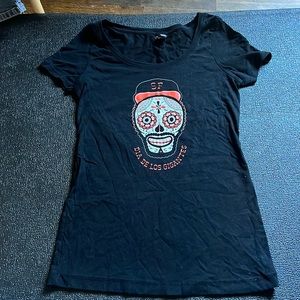 San Francisco Giants scoop neck tee. Dia de Los Gigantes